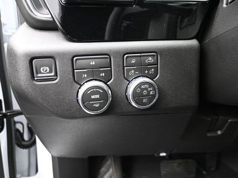 New 2026 GMC Sierra 3500 SLE image 8