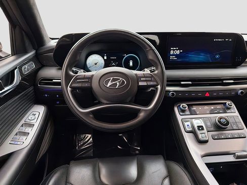 Used 2024 Hyundai Palisade Calligraphy image 18