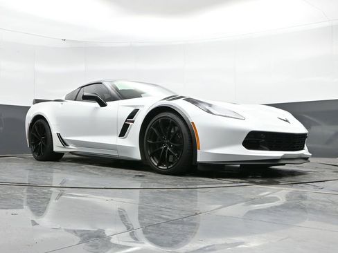 Used 2017 Chevrolet Corvette Grand Sport RWD image 44
