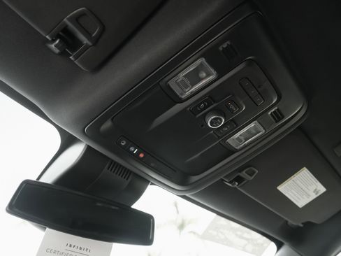 Used 2023 GMC Yukon XL AT4 AWD/4WD image 19