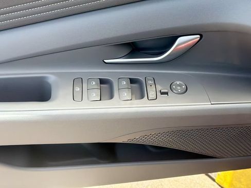 Certified 2026 Hyundai Elantra Sport FWD image 17