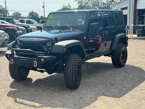 Used 2010 Jeep Wrangler Unlimited Rubicon AWD/4WD image 3