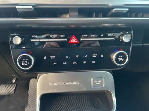 New 2026 Hyundai Ioniq 9 SE AWD/4WD image 21