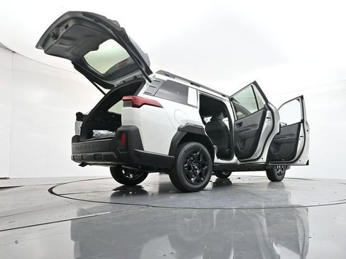 Used 2026 Subaru Outback Limited image 31