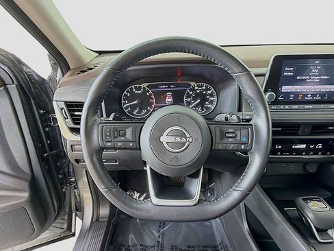 Used 2023 Nissan Rogue SV w/ SV Premium B Package AWD/4WD image 32