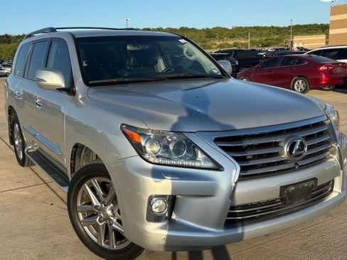 Used 2013 Lexus LX 570 4WD w/ Luxury Pkg image 1