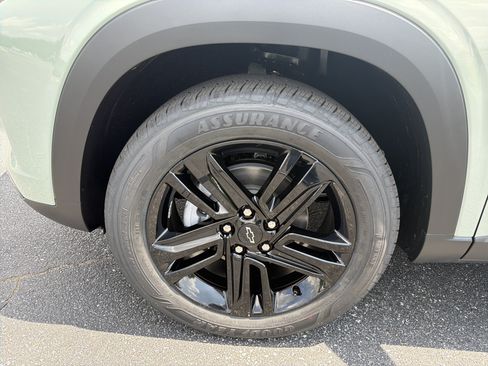 New 2026 Chevrolet Trax ACTIV w/ Driver Confidence Package FWD image 11