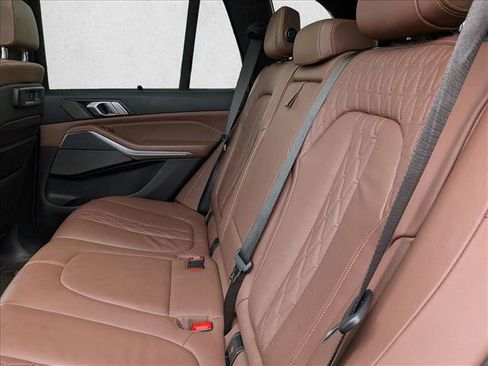 Used 2019 BMW X5 xDrive40i w/ M Sport Package AWD/4WD image 15