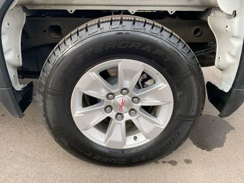 Used 2024 GMC Sierra 1500 SLE image 33