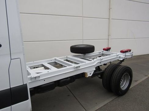 Used 2023 Mercedes-Benz Sprinter 3500 image 6