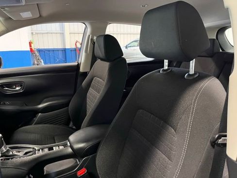 Used 2023 Honda HR-V LX image 22