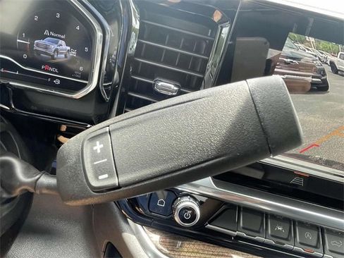 New 2025 GMC Sierra 1500 Elevation image 15