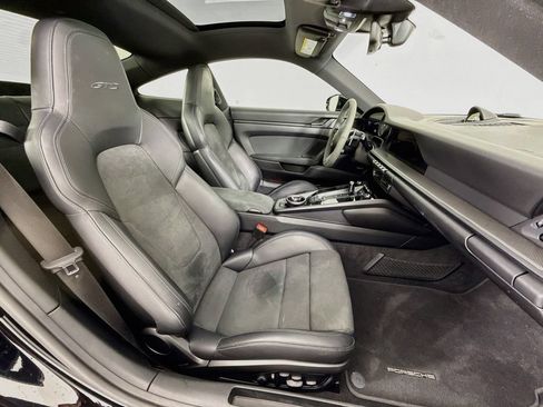 Certified 2024 Porsche 911 Carrera GTS RWD image 29