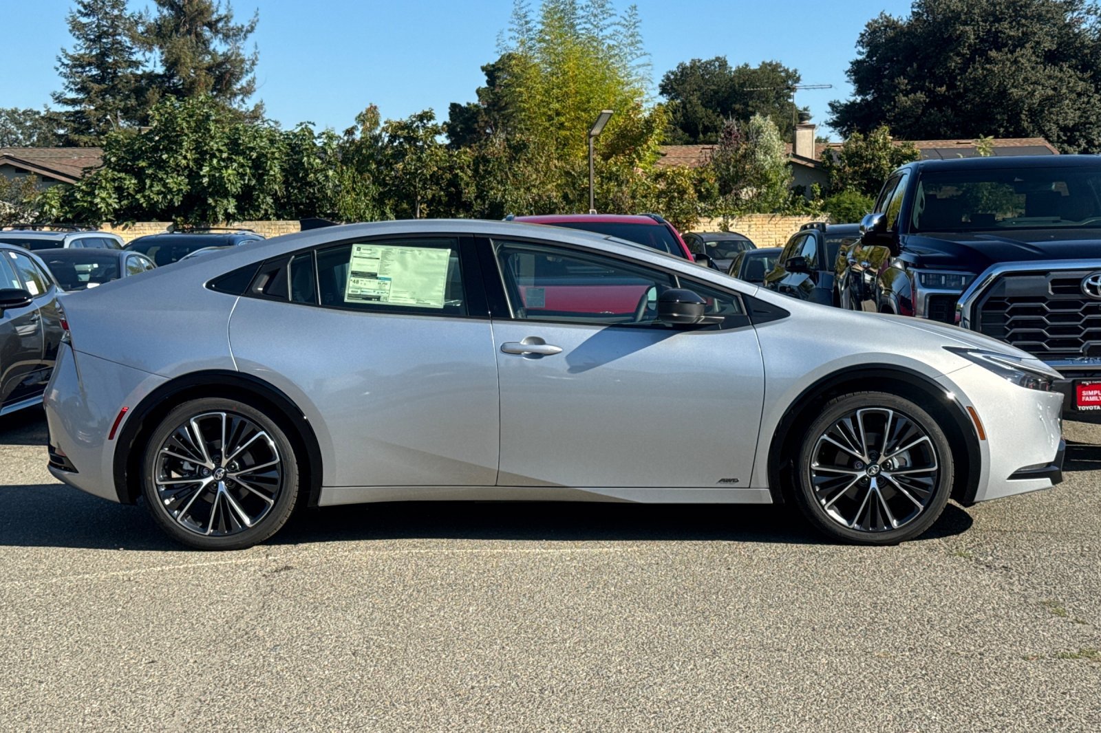 New 2027 Toyota Prius Limited AWD/4WD image 9