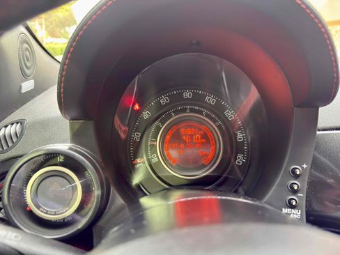 Used 2012 FIAT 500 Abarth w/ Safety & Convenience Pkg image 28