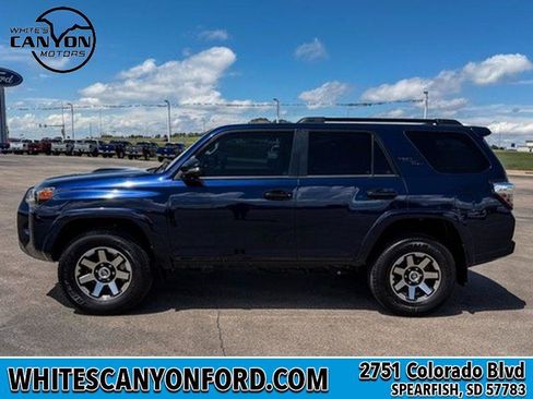 Used 2024 Toyota 4Runner TRD Off-Road Premium w/ Off Road Premium Plus Package AWD/4WD image 2