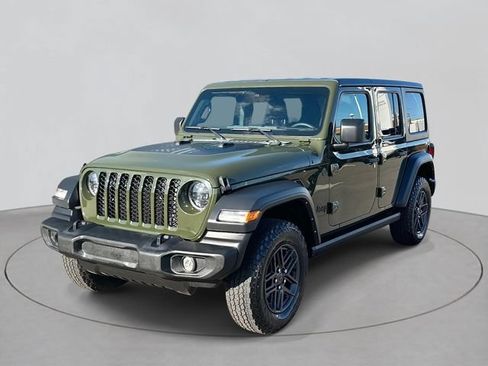 Used 2024 Jeep Wrangler Unlimited Sport AWD/4WD image 31