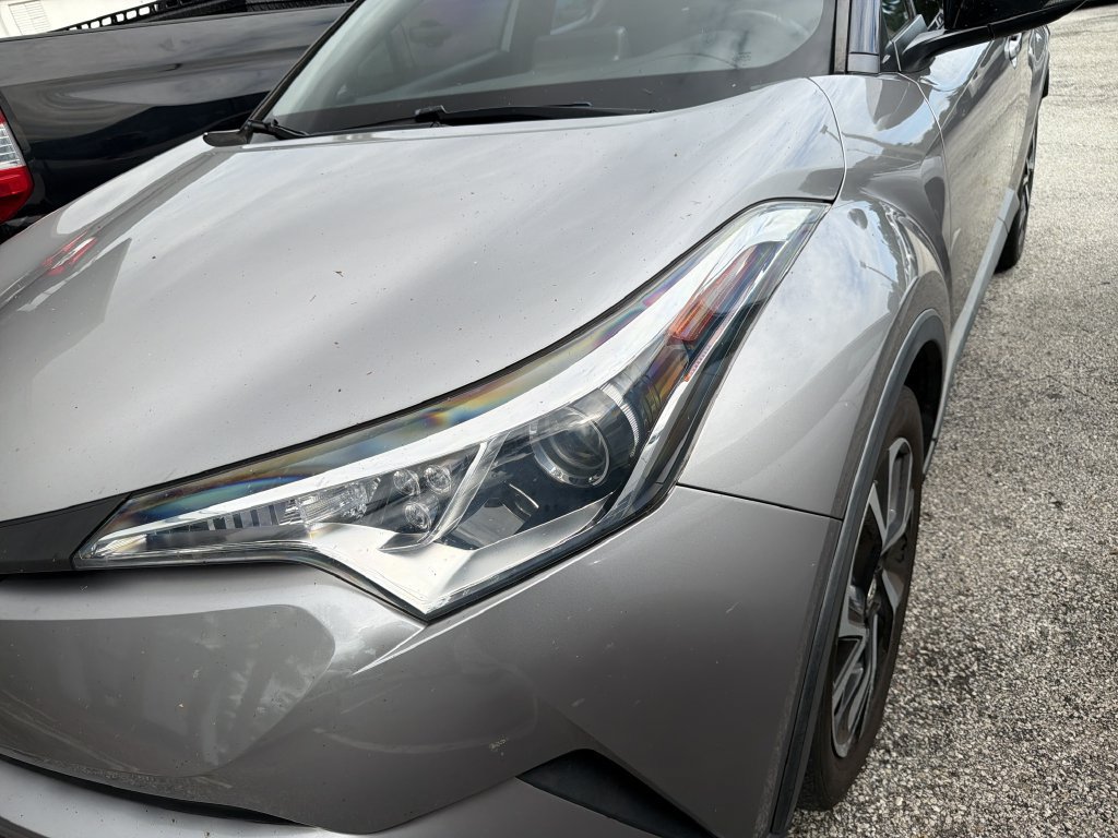 Used 2019 Toyota C-HR XLE FWD image 9