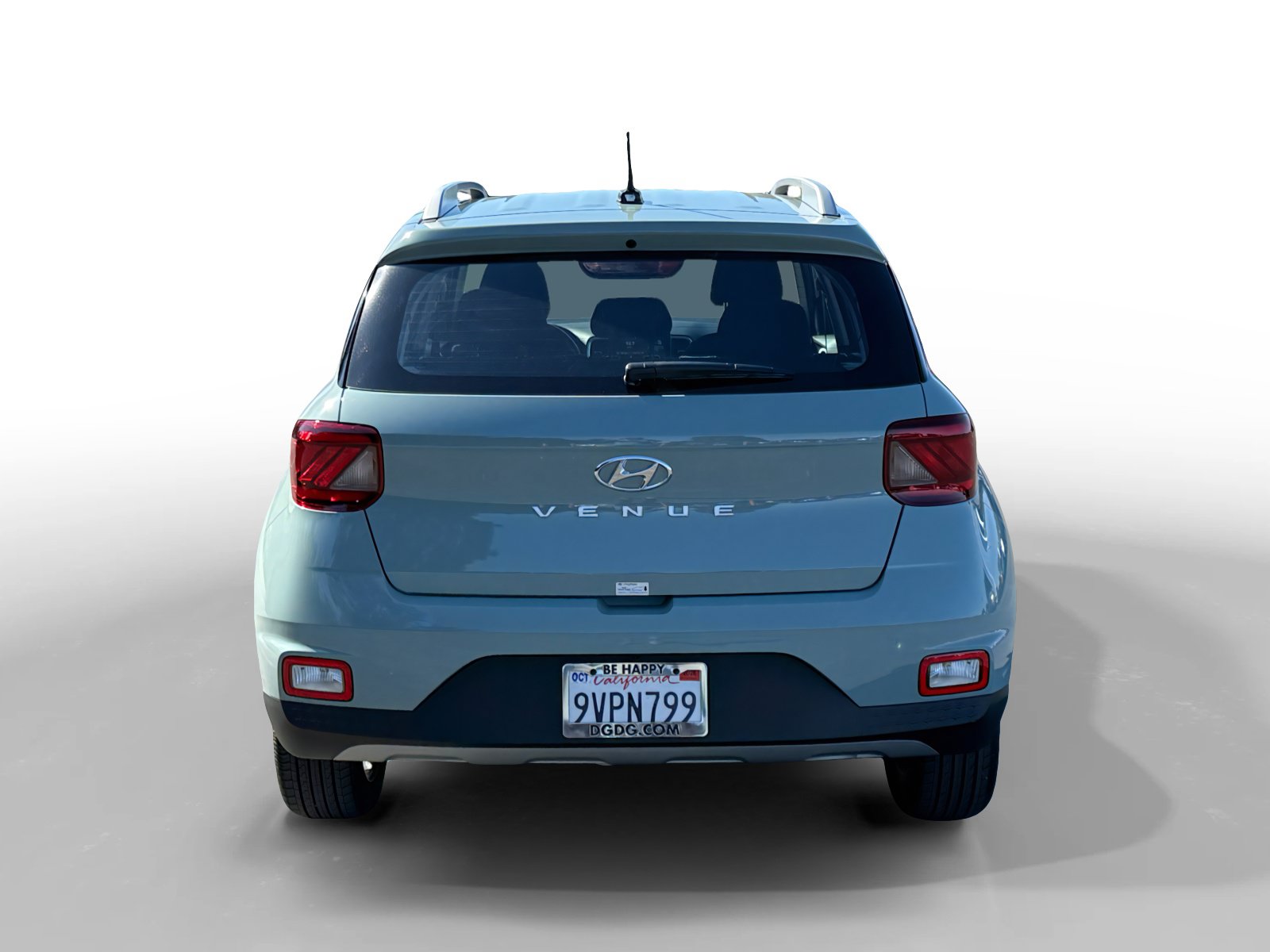 Certified 2025 Hyundai Venue SEL FWD image 4