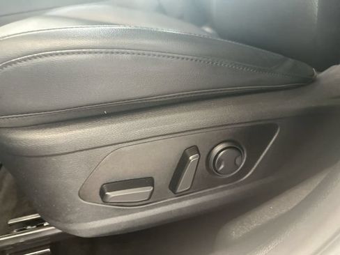 Certified 2025 Kia Sportage EX w/ EX Premium Package AWD/4WD image 16