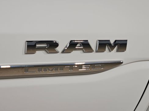 Used 2025 RAM 1500 Limited w/ Off Road Group AWD/4WD image 39