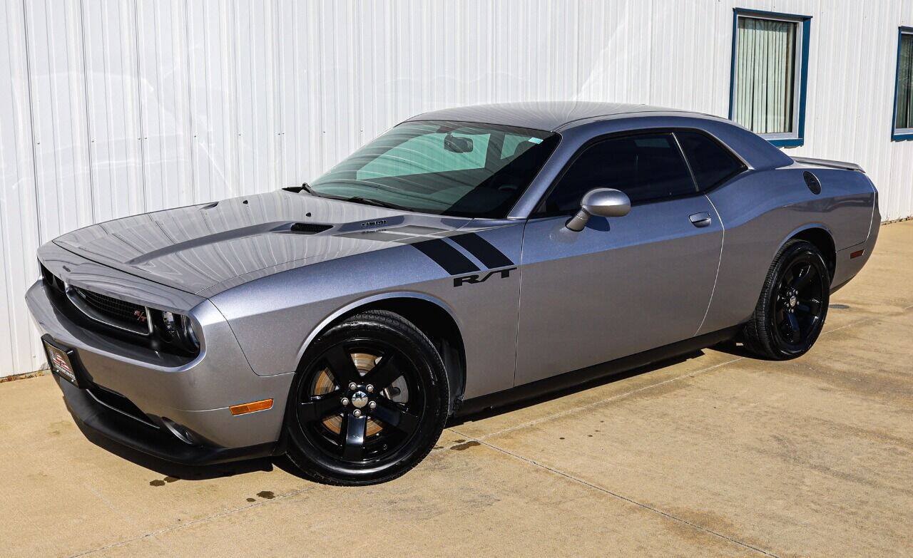 Used 2013 Dodge Challenger R/T Plus RWD image 1