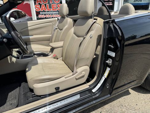 Used 2013 Chrysler 200 Limited FWD image 9