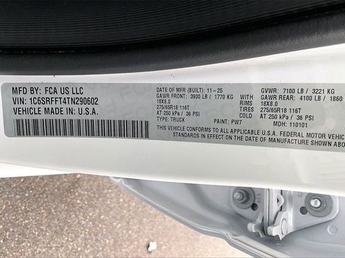 New 2026 RAM 1500 4x4 Crew Cab image 13