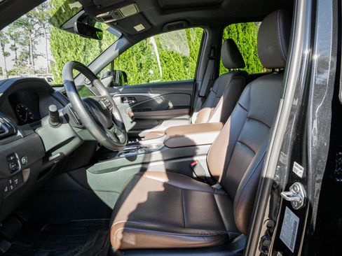 Certified 2024 Honda Ridgeline RTL image 16