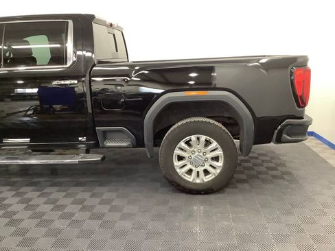 Used 2023 GMC Sierra 2500 Denali AWD/4WD image 4