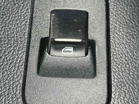 Used 2017 Ford F150 Raptor w/ Equipment Group 802A Luxury AWD/4WD image 34