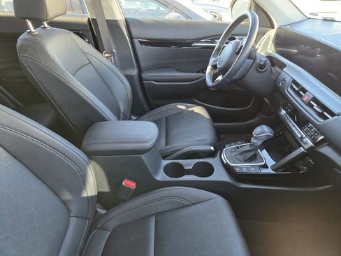 Certified 2025 Kia Seltos EX image 3