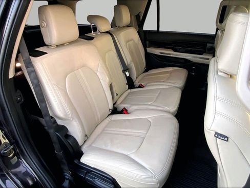 Used 2019 Ford Expedition Platinum AWD/4WD image 19