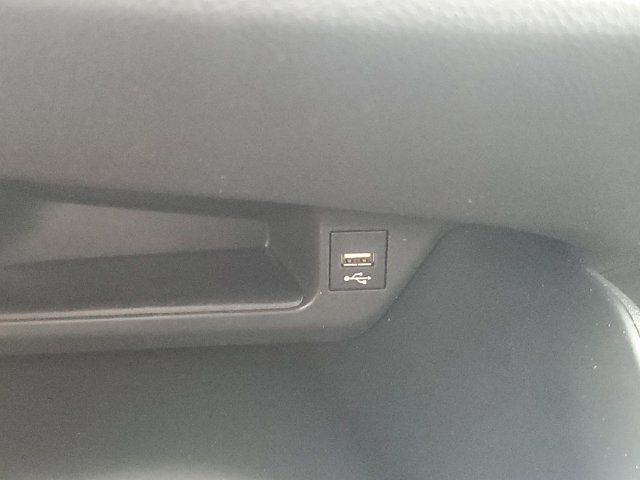 Used 2021 Toyota C-HR LE FWD image 28