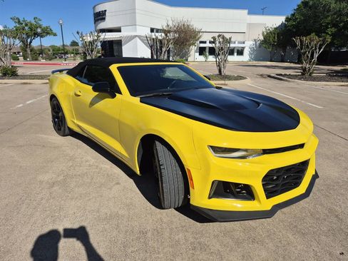 Used 2016 Chevrolet Camaro SS RWD image 10
