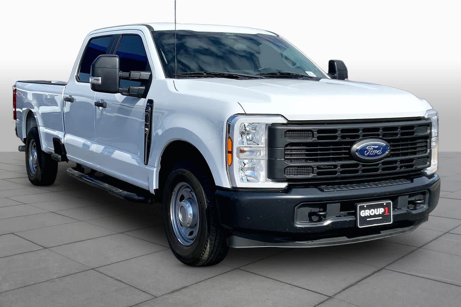Used 2024 Ford F250 XL RWD image 2