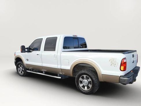 Used 2011 Ford F250 Lariat w/ Lariat Interior Pkg AWD/4WD image 4