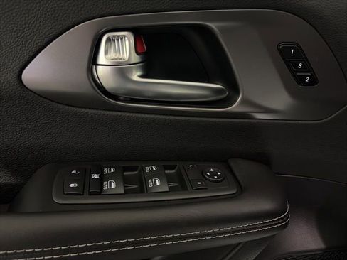 New 2026 Chrysler Pacifica Select image 28