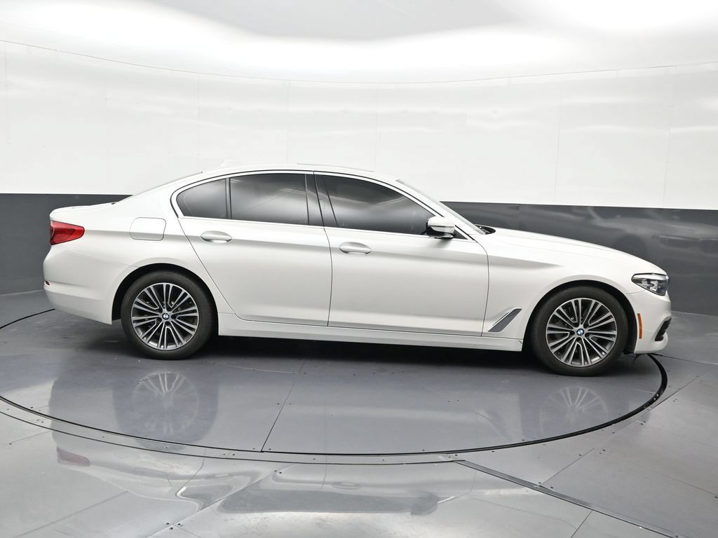 Used 2019 BMW 530i w/ Convenience Package RWD image 7