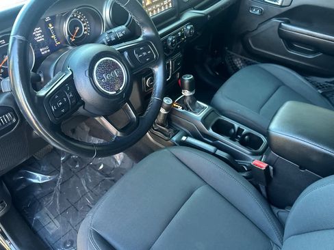 Used 2021 Jeep Wrangler Unlimited Sport AWD/4WD image 11