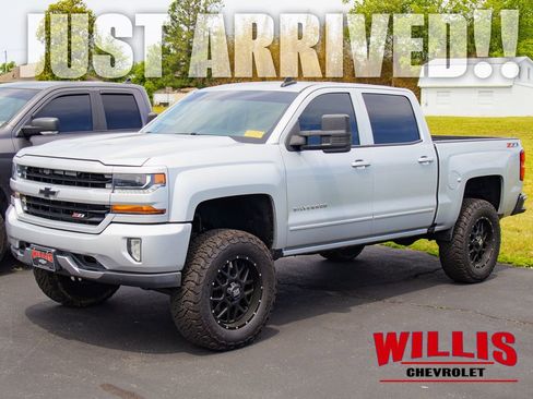 Used 2017 Chevrolet Silverado 1500 LT w/ All Star Edition AWD/4WD image 1