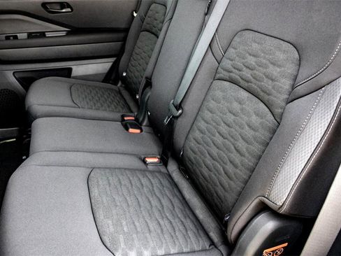 New 2025 Nissan Pathfinder S image 20