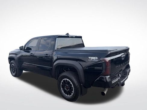 Used 2024 Toyota Tacoma TRD Off-Road AWD/4WD image 5