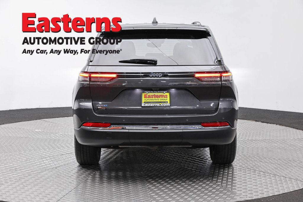 Used 2023 Jeep Grand Cherokee 4WD 4xe image 7