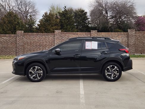Used 2024 Subaru Crosstrek 2.0i Premium image 5