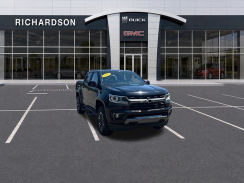 Used 2022 Chevrolet Colorado Z71 AWD/4WD image 9