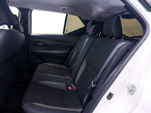 Used 2019 Nissan Kicks SV w/ Exterior Package FWD image 32