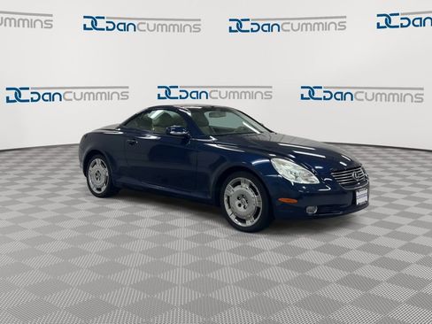 Used 2002 Lexus SC 430 Convertible image 2