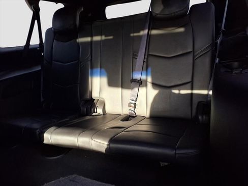 Used 2015 Cadillac Escalade ESV Premium image 28