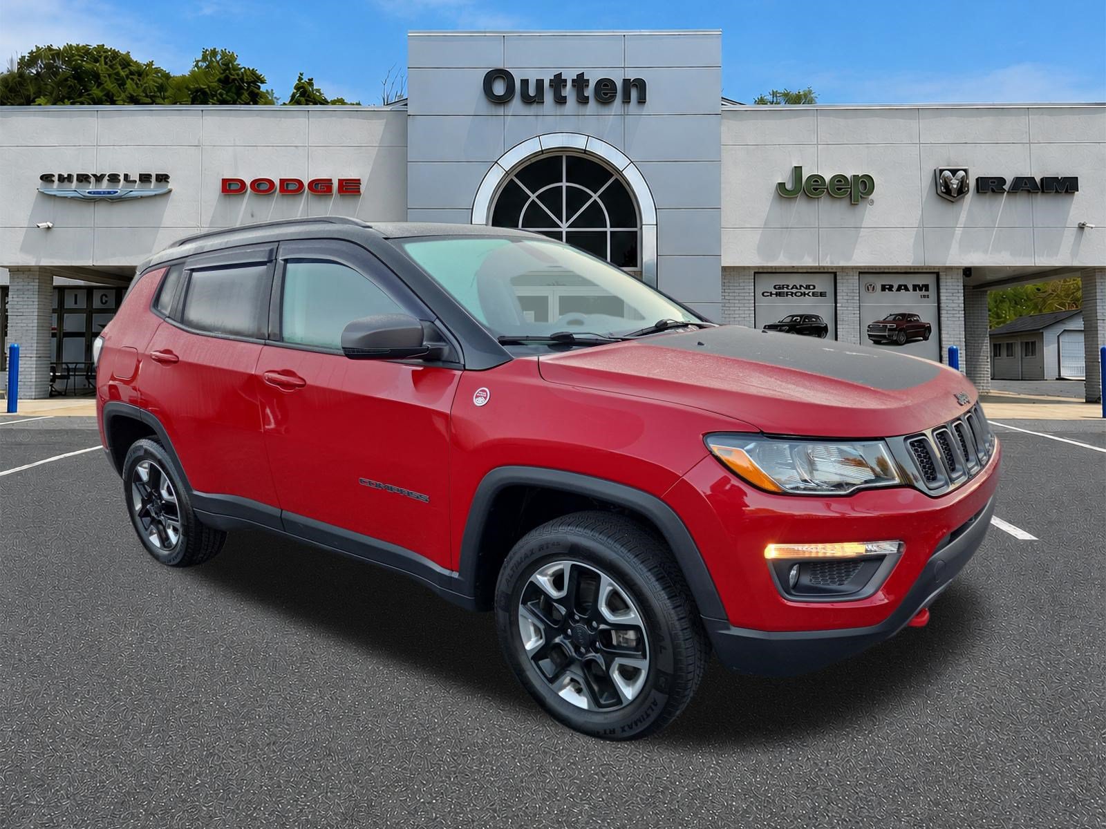 Certified 2018 Jeep Compass Trailhawk w/ Leather Interior Group AWD/4WD image 1